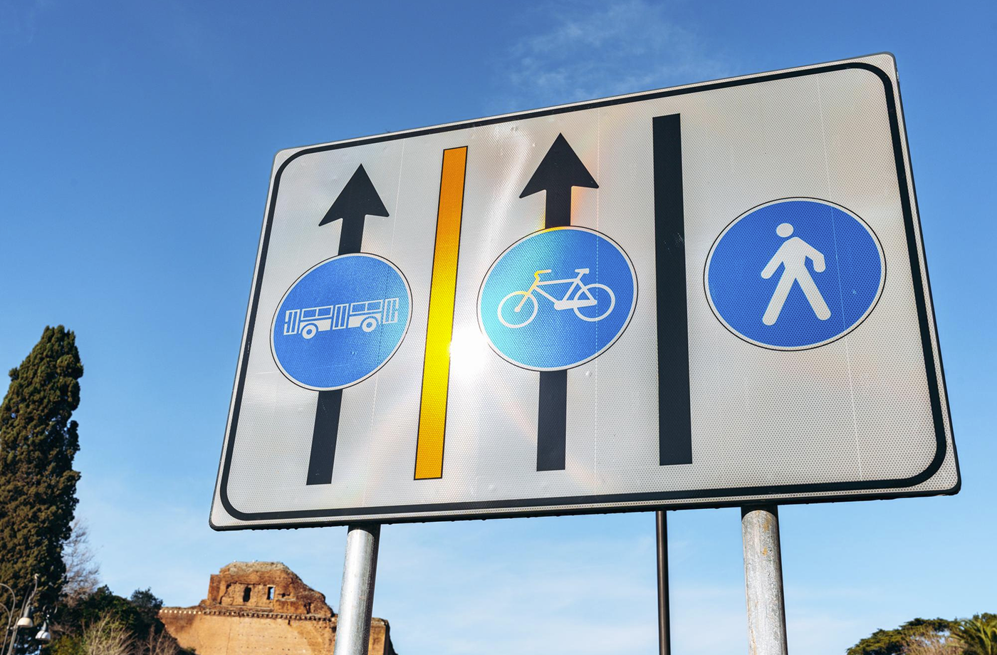 Comment choisir le bon matériau pour votre signalétique ? Le guide complet
